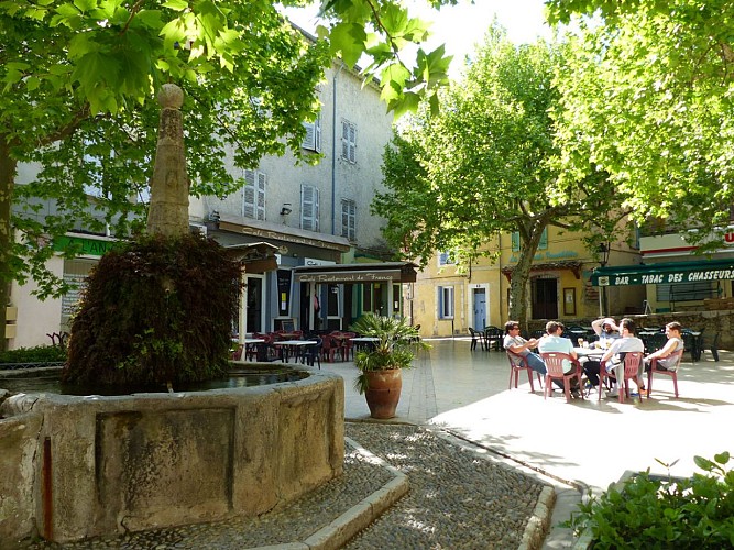 Place du marché Alphonse Rousset