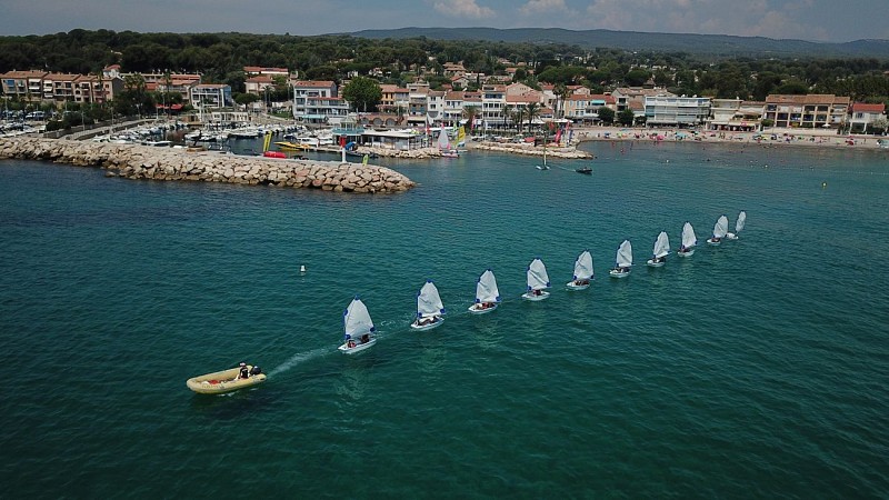 Stages Les Moussaillons : Découverte du milieu marin, voile et multi-activités