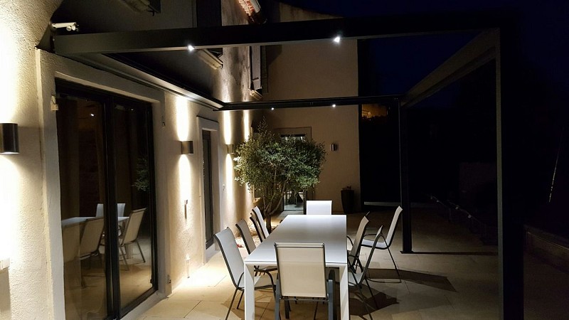 Bastide de la clare : 8 personnes proche mer 4 chambres, piscine, billard...