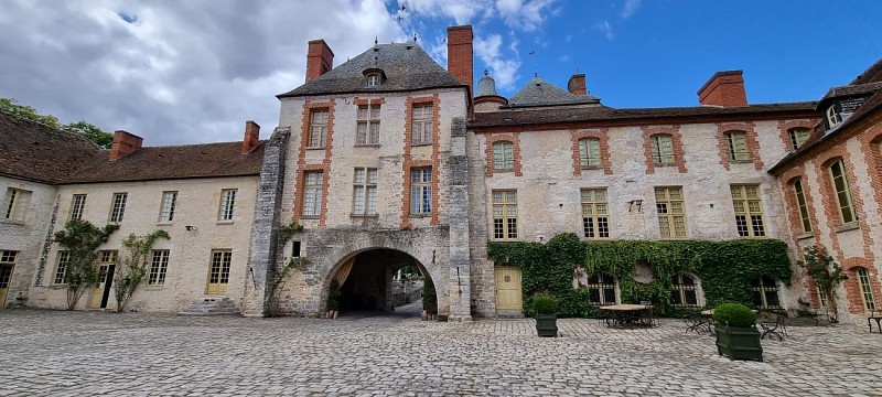 Bouville - Farcheville Castle