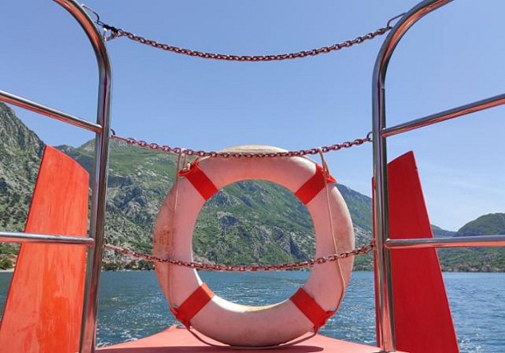 Croisière en semi sous-marin dans la baie de Kotor - Monténégro