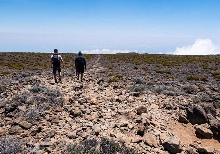 Randonnée guidée sur les Remparts de Mafate autour du Piton Maïdo, à La Réunion