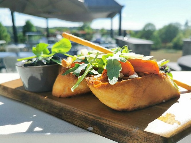 Happy hour food