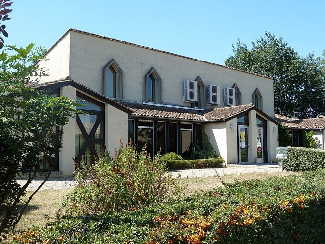 Le Pizou-salle-des-fêtes 2