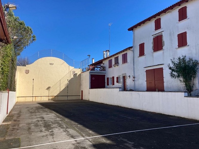 Fronton