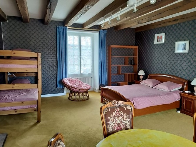 Grande chambre familiale de 4/5 personnes