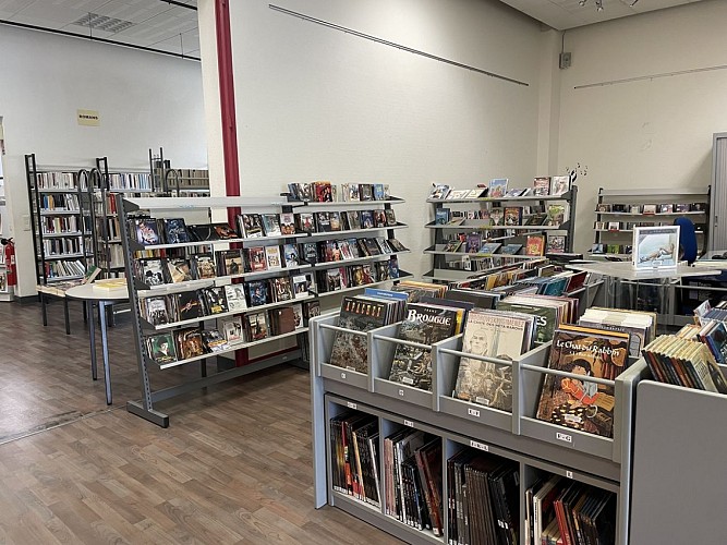 Le côté médiathèque