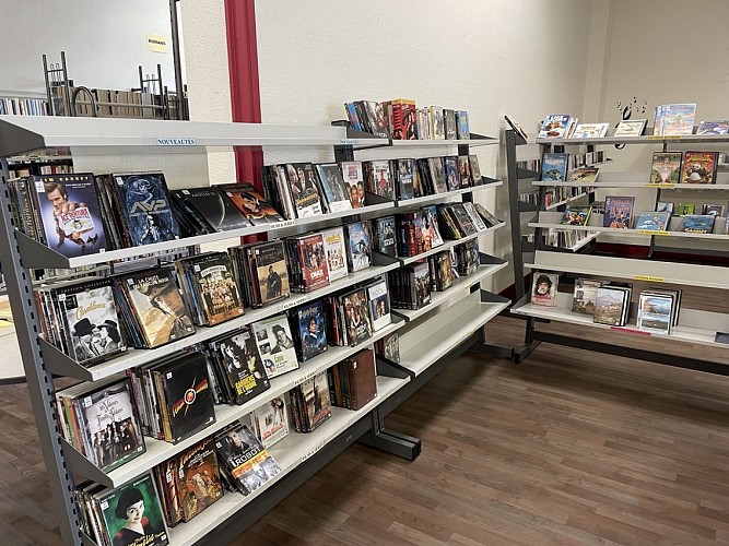 Le côté médiathèque