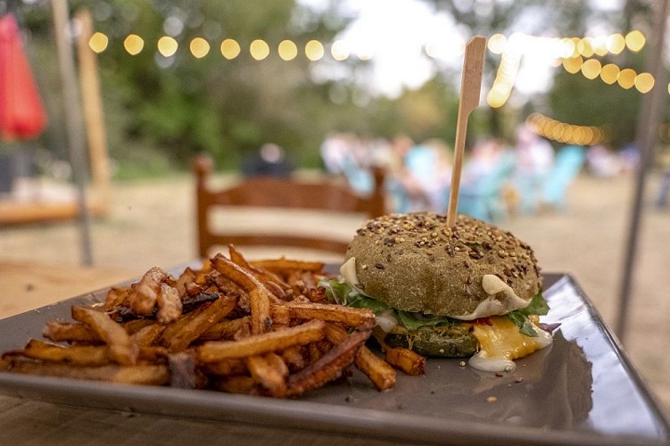 La Guinguette de Coussoulat - hamburger