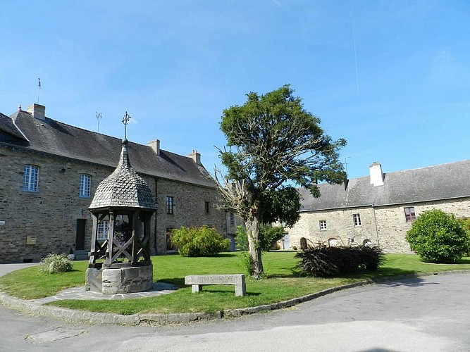 place de cloître Champeaux