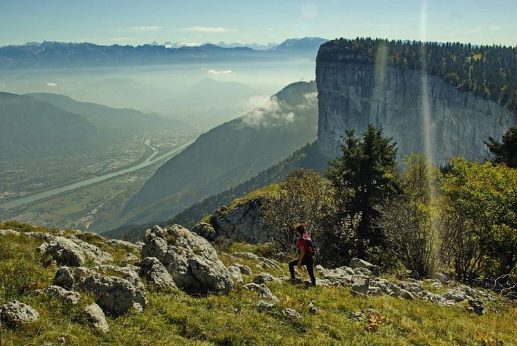 Vue sur la Buffe et la vallée depuis le Pas de la Clé