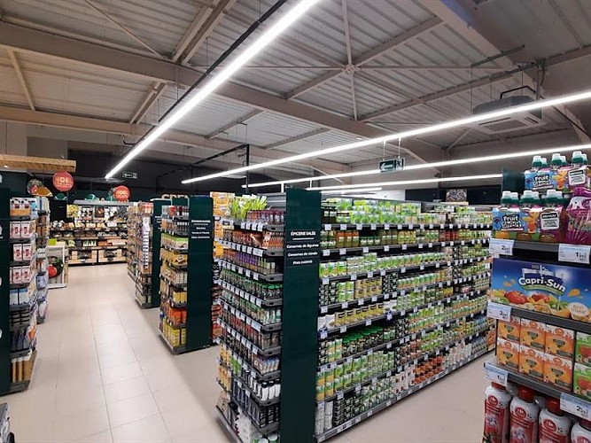 Carrefour Contact Supermarkt