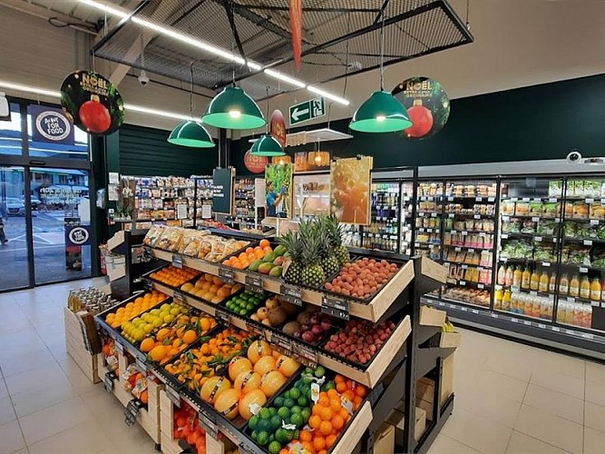 Carrefour Contact Supermarkt