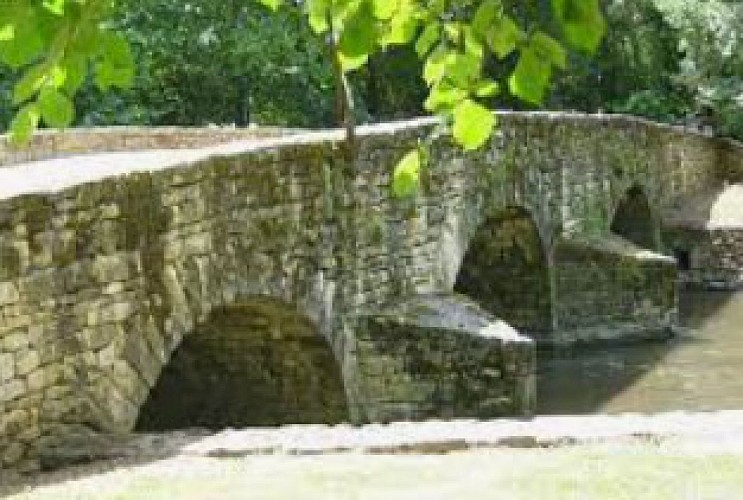 Le pont romain.