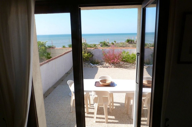 MAISONNETTE FACE À L'OCÉAN LA TRANCHE SUR MER