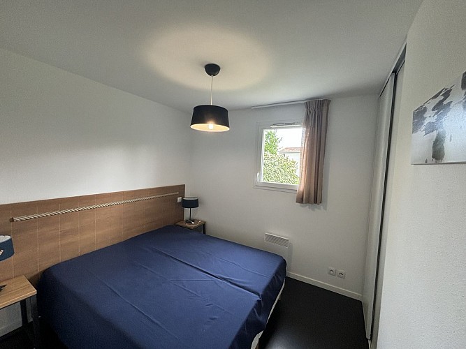 Maison dans un village vacances avec une pisicne collective.