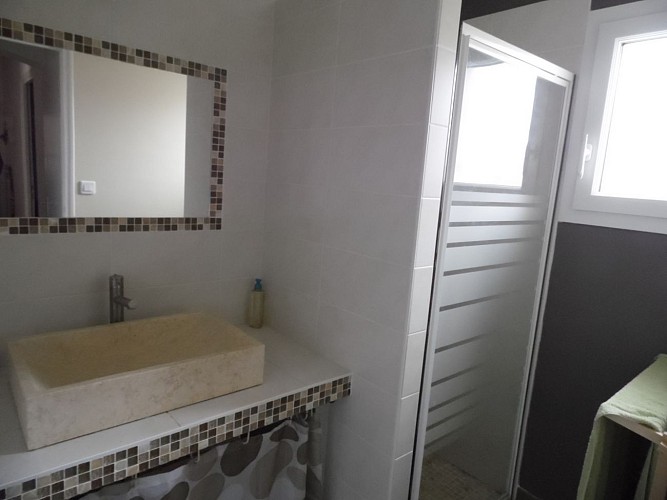 Villa récente 3 chambres à la Terrière