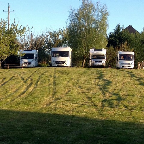 Aire de Camping-Car - La Ferme de Brossard