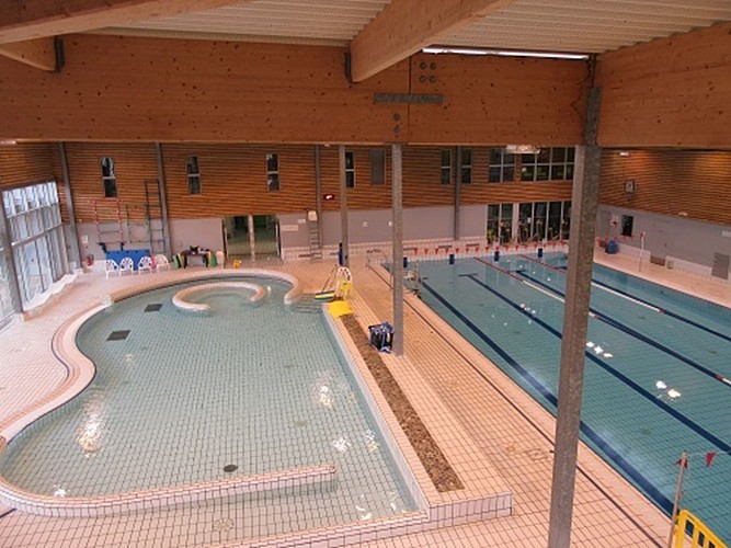 Piscine centre aquatique Les Fontaines