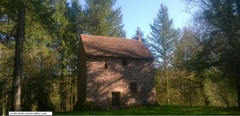 Pourçain Tower