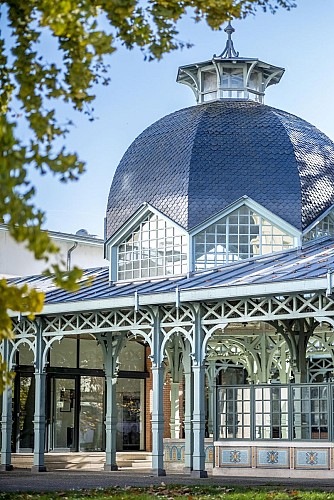 Pavillon de la source Lardy