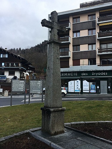Croix square Maurice Martel