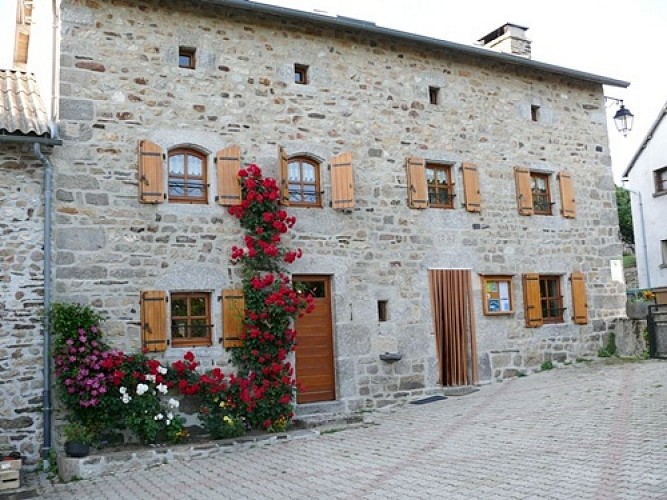 La Ferme des Deux Vallées - Chambres d'hôtes