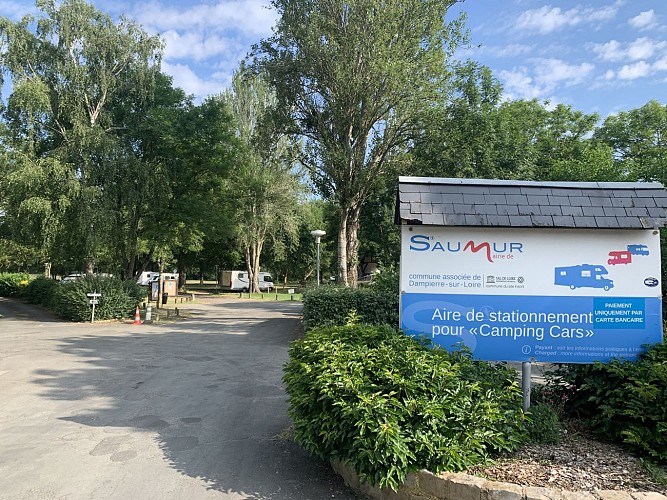 Aire camping-cars de Saumur à Dampierre-sur-Loire
