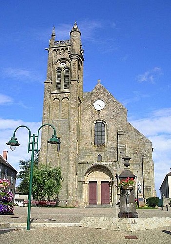 Église Saint-Gervais et Saint-Protais - Le Montet