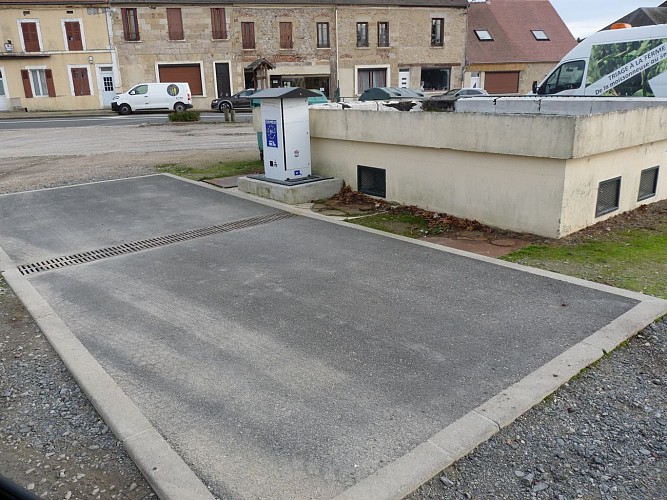 Aire d'accueil et de service - Le Montet