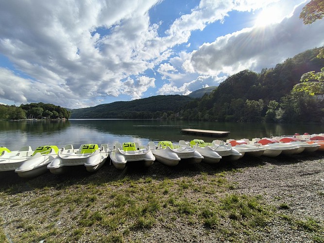Pédalos sur le Lac de Laffrey