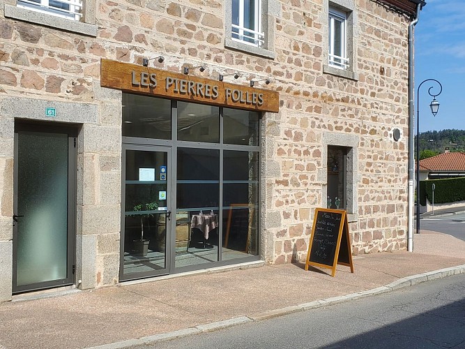 Les Pierres Folles