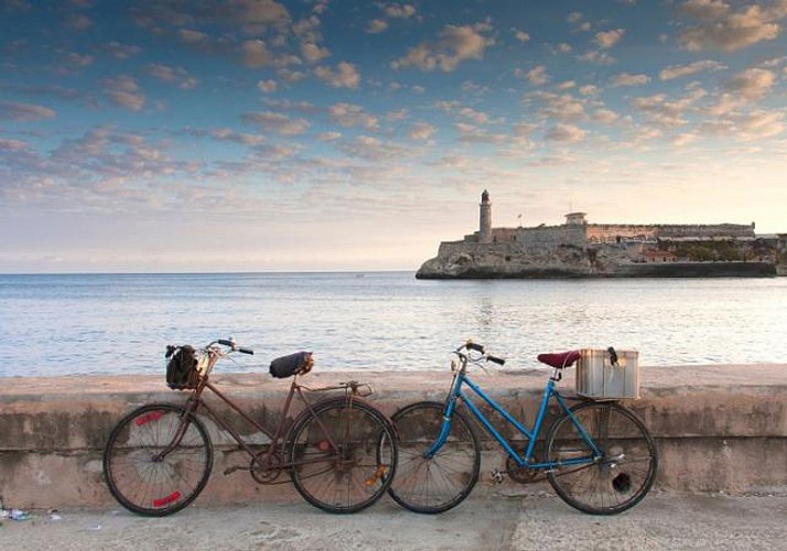 Visite guidée privée de la baie de La Havane en vélo électrique – Déjeuner inclus