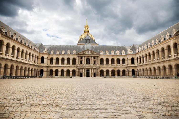 Guided Tour of Les Invalides and the Army Museum – Access to restricted areas