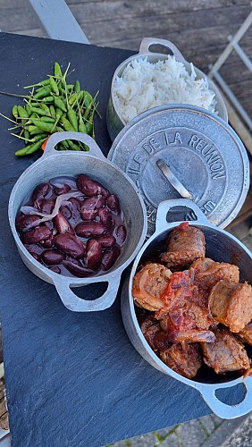 432930671_443171758067396_943521652995406341_n