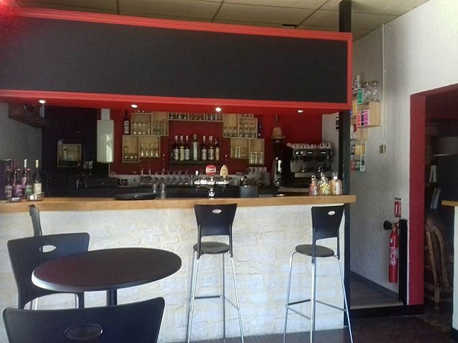 m‎iramont-chaperon-rouge-bar