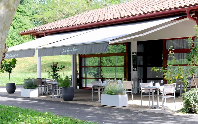Restaurant le Gantxo -terrasse