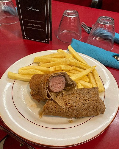 courlay-restaurant-chez-kalou-galette-saucisse