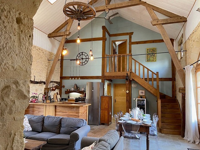 The living area in the Barn at Les Chouettes (2)