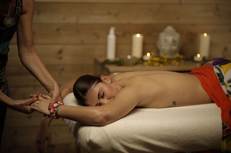 Aya massage Vosges