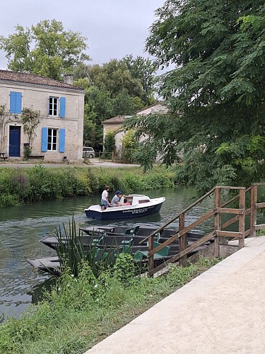 853d0a6c-a1b2-4dcb-9c49-be6edfe0790c