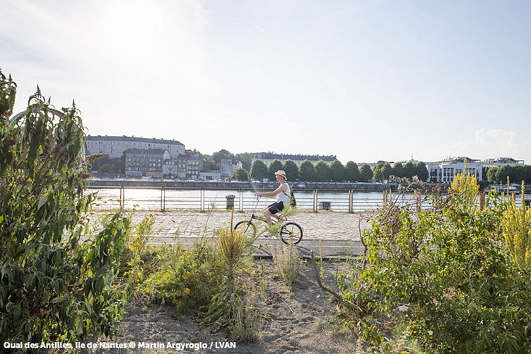 AIRE D’ARRÊT VÉLO DE MAUVES SUR LOIRE