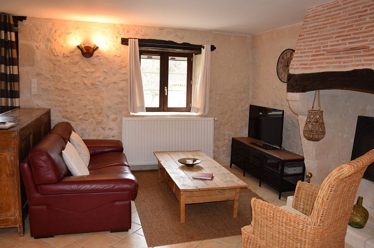 Clos-de-Charroux-salon (1)