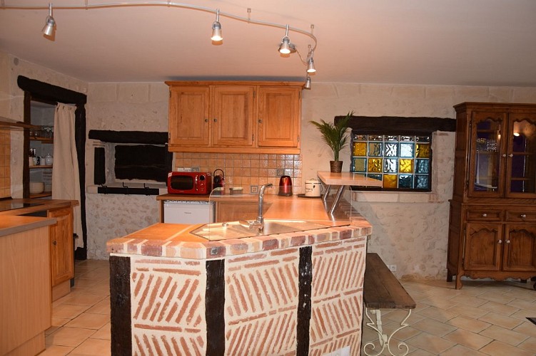 Clos-de-Charroux-cuisine (7)