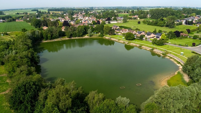 Etang de Grand-Leez vue aérienne