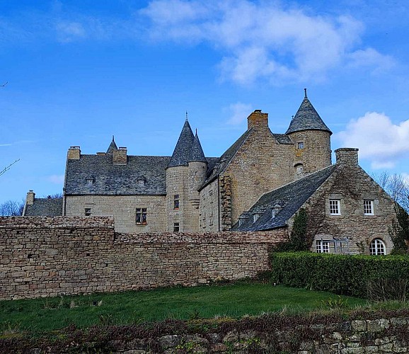 Château, église et abbaye Manoir de Coat Trédrez Tredrezlocquemeau