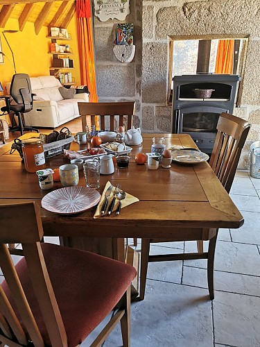 Petit déjeuner chez le propriétaire_10