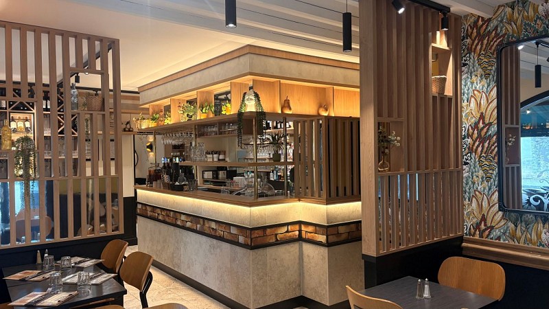 Bar