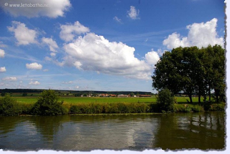 Scey-sur-Saône : écluse et halte fluviale