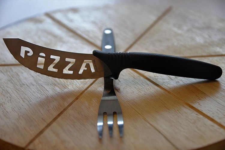 pizza-cutlery-2789429_1280